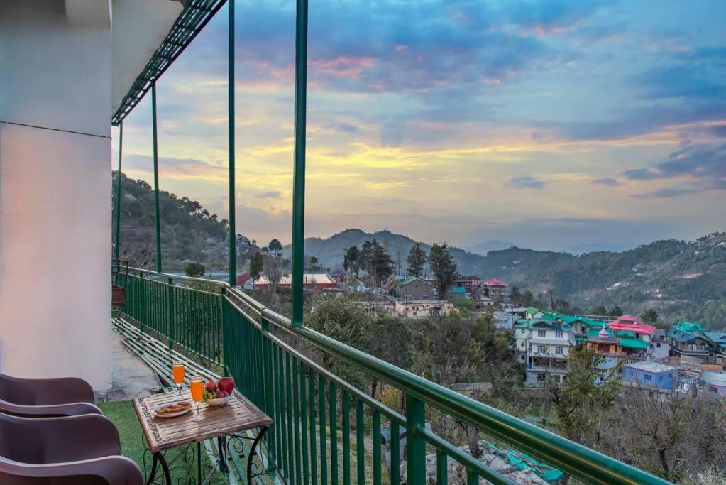 Fairview Wayside Villa Kasauli Exterior foto